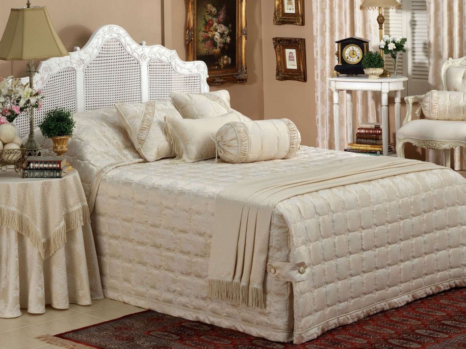 shop Nottingham Royal Bedspread By Bianca online